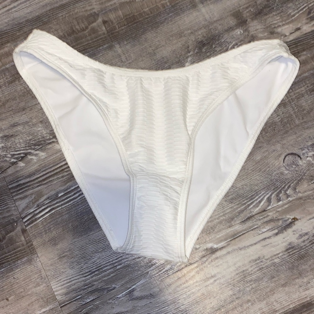 Stoney Clover White Texture Swim Bottom NWOT